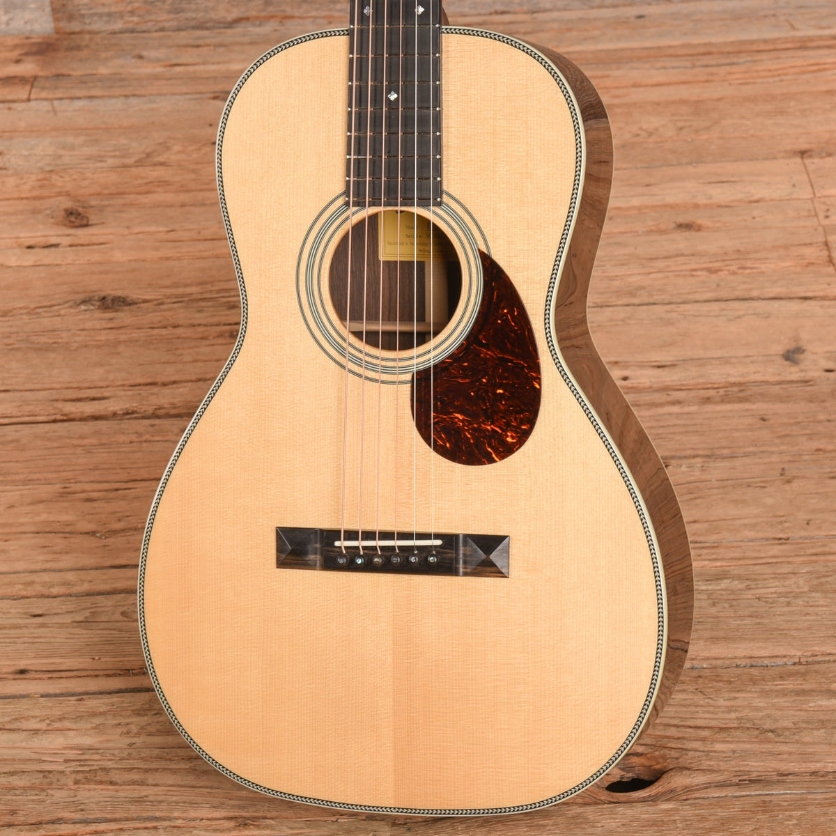 Eastman E20P Natural 2023 - View 2 | MusicMarket