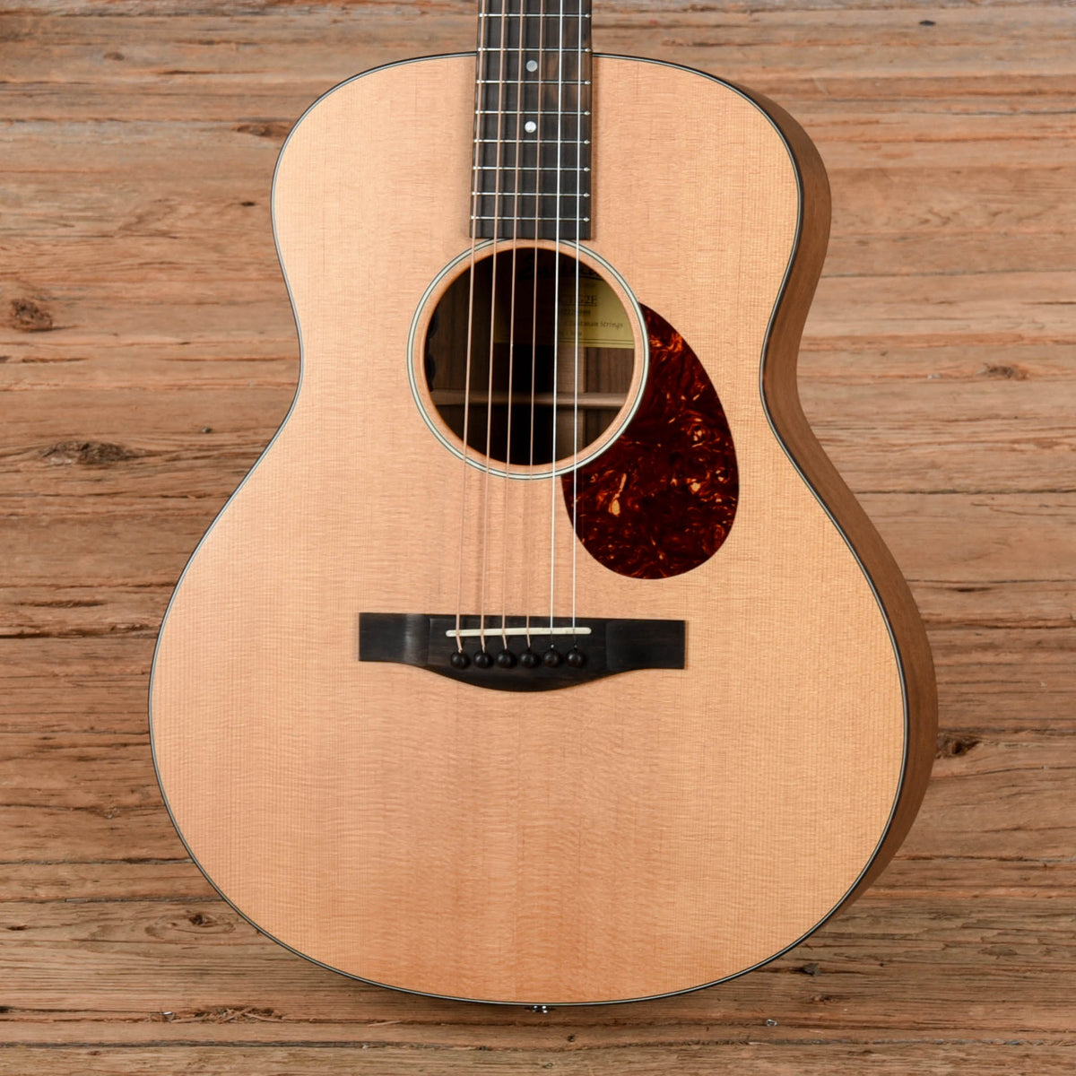 Eastman ACTG2E-OV Natural - View 2 | MusicMarket