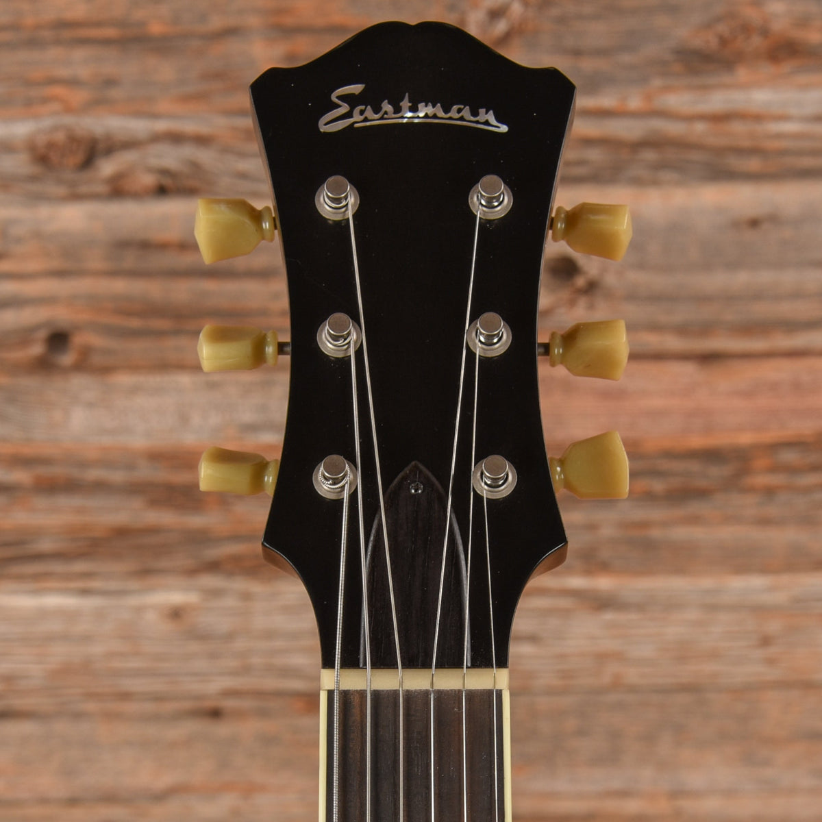Eastman T60/TV Sunburst 2024 - View 6 | MusicMarket