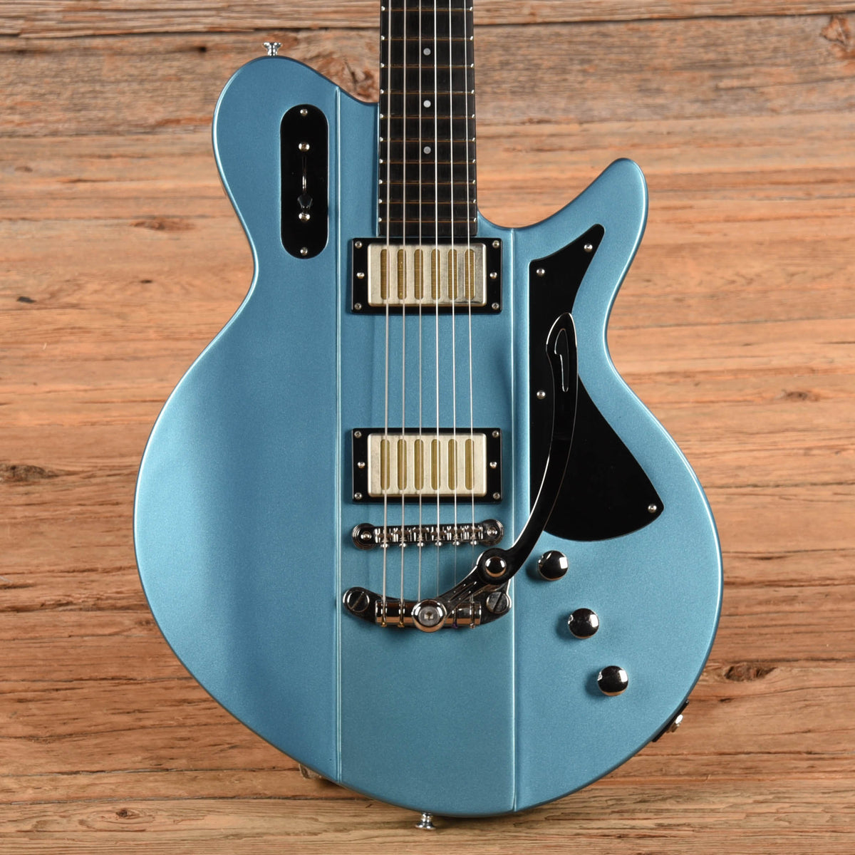 Eastman Juliet LA Celestine Blue 2023 - MusicMarket