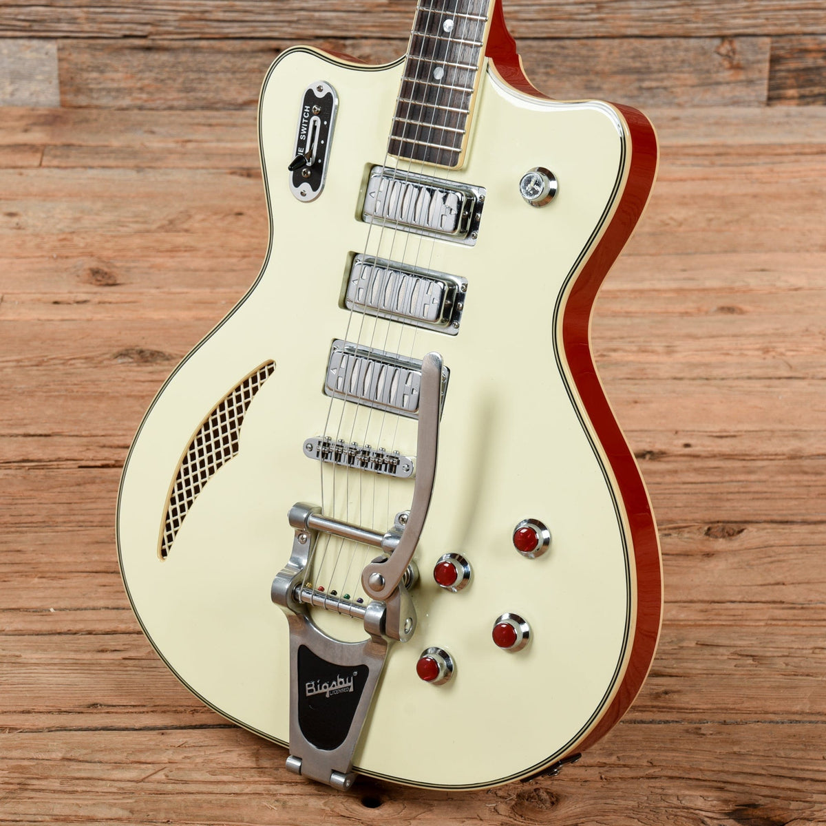 Eastwood Bill Nelson Cadet White 2017 - View 2 | MusicMarket