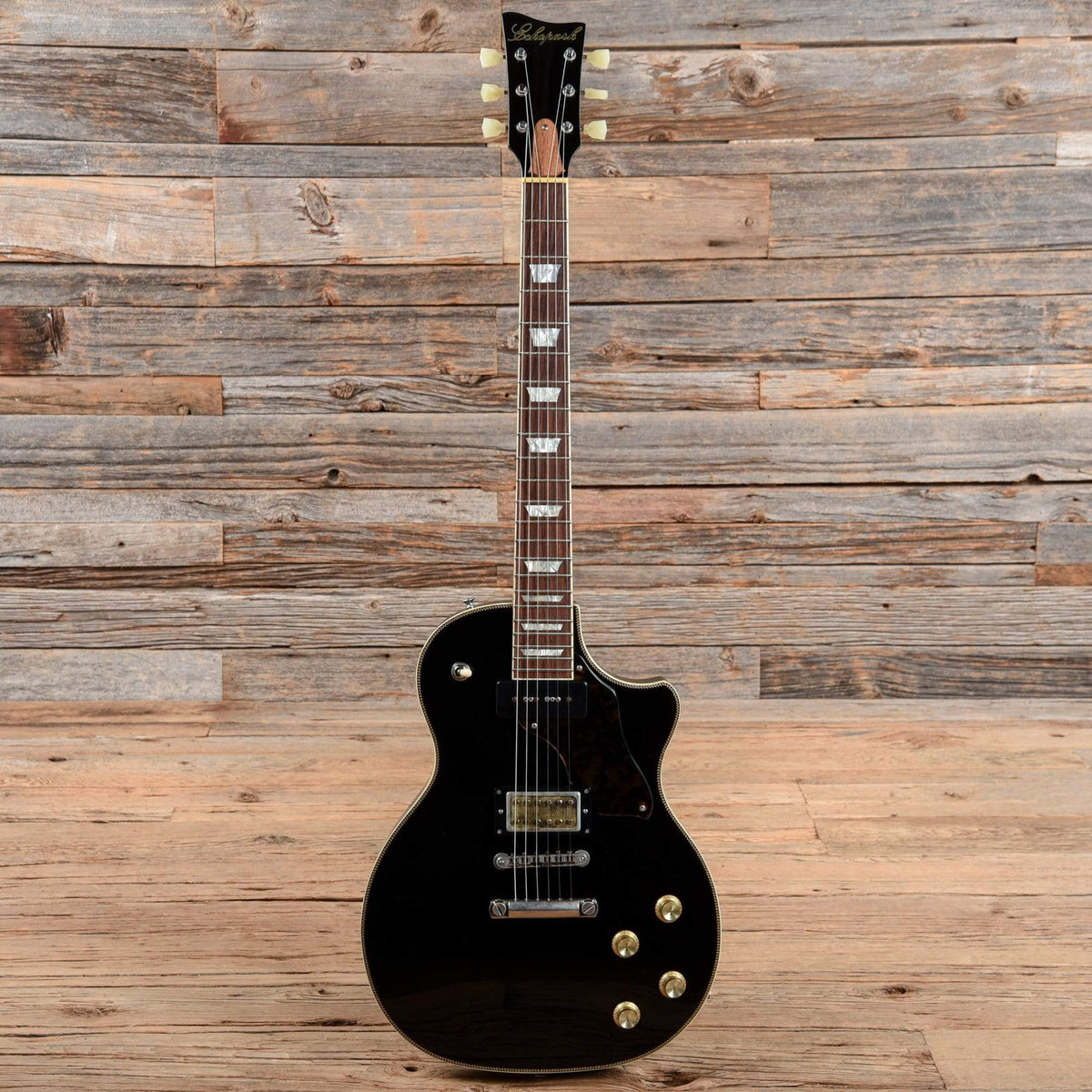 Echopark Downtowner Carved Top Case Study Black Beauty 2018 - View 4 | MusicMarket