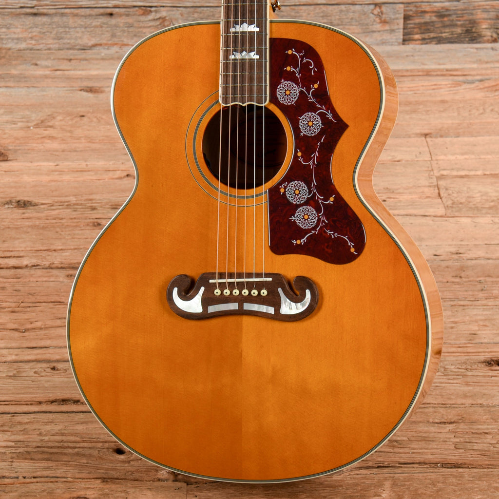 Epiphone J-200 Natural 2022 - View 2 | MusicMarket