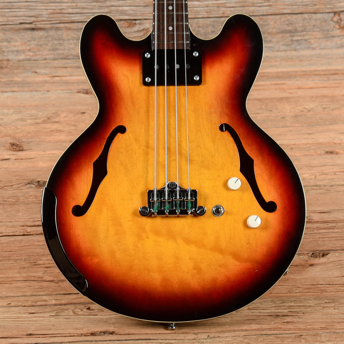Epiphone Rivoli Bass Cherry - MusicMarket