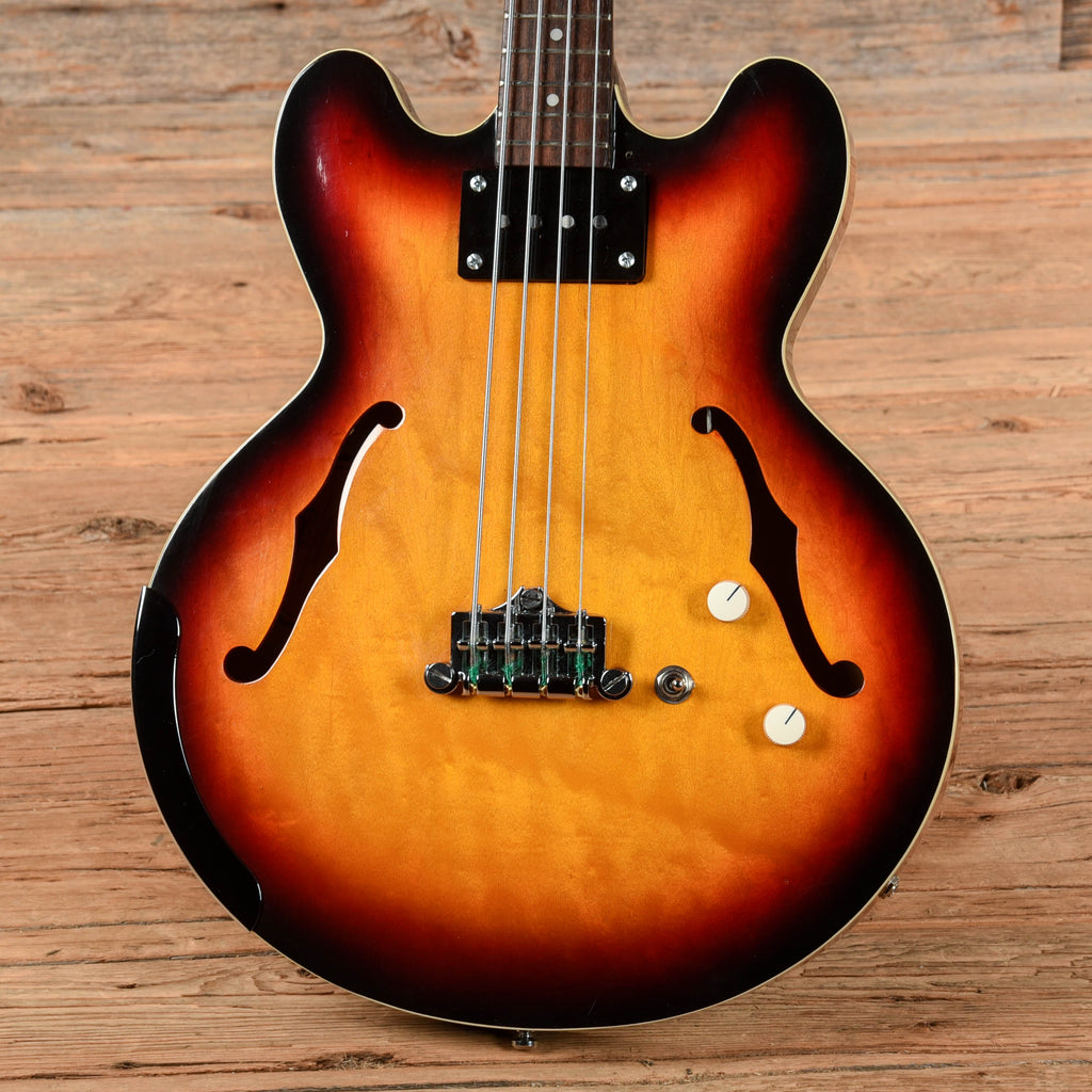 Epiphone Rivoli Bass Cherry - View 2 | MusicMarket