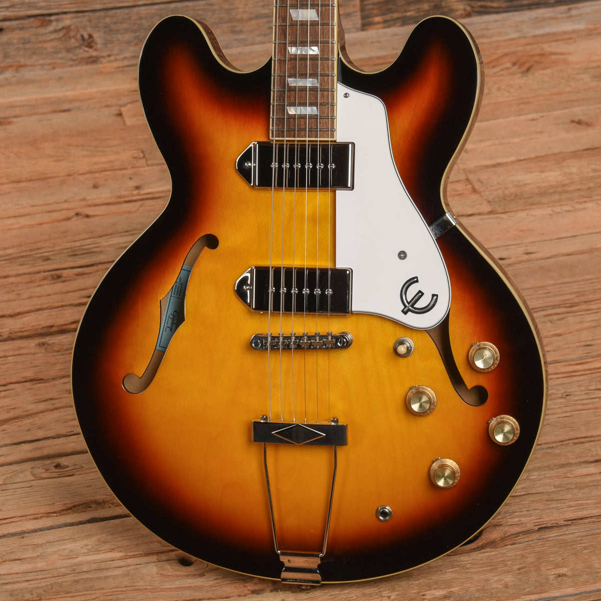 Epiphone Casino Sunburst 2023 - View 2 | MusicMarket
