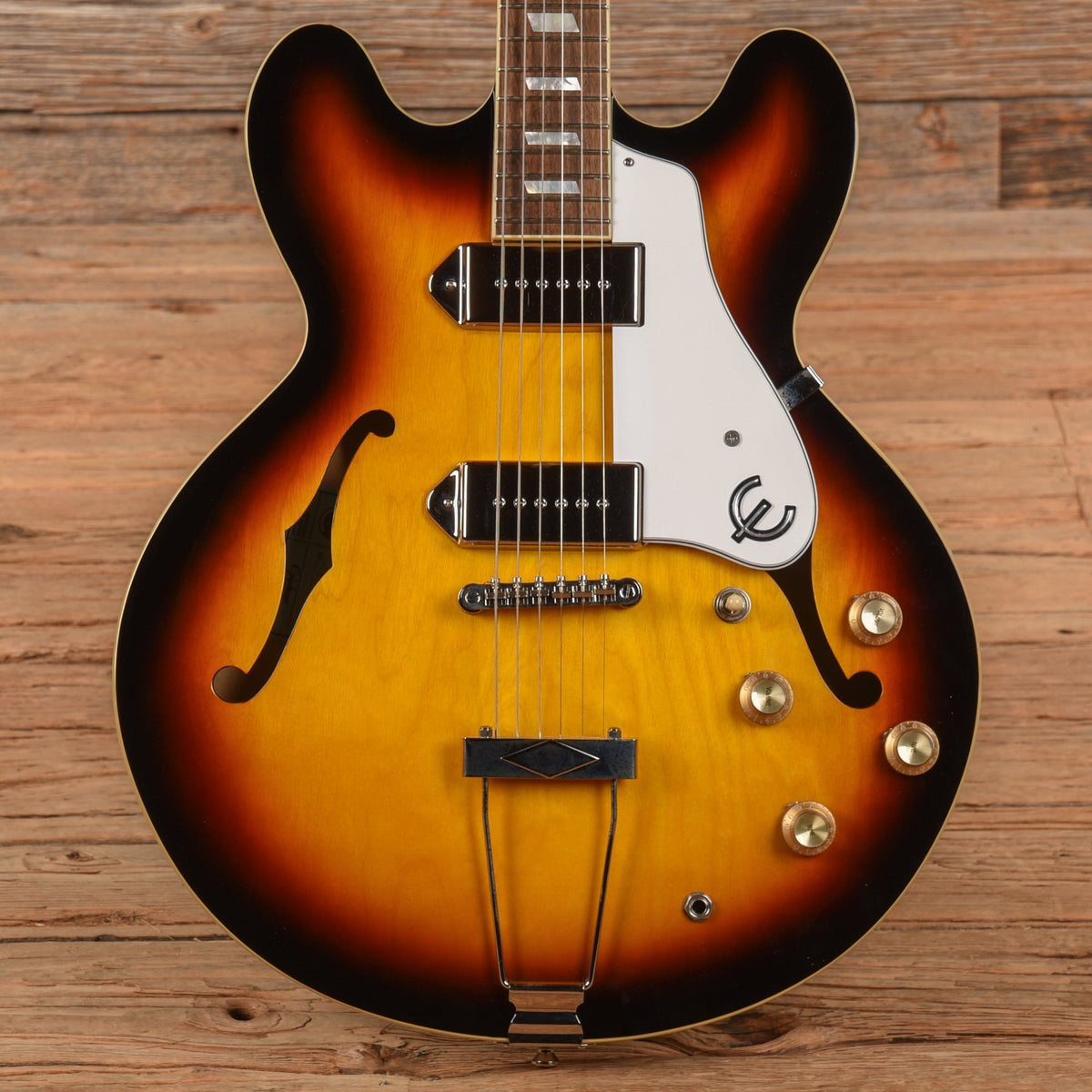 Epiphone Casino Sunburst 2023 - MusicMarket