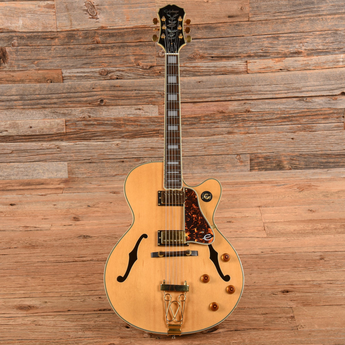 Epiphone Emperor Natural - View 4 | MusicMarket