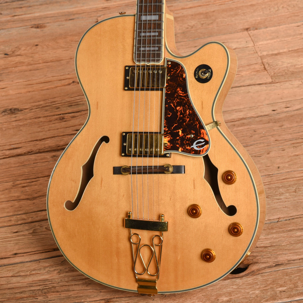 Epiphone Emperor Natural - View 2 | MusicMarket