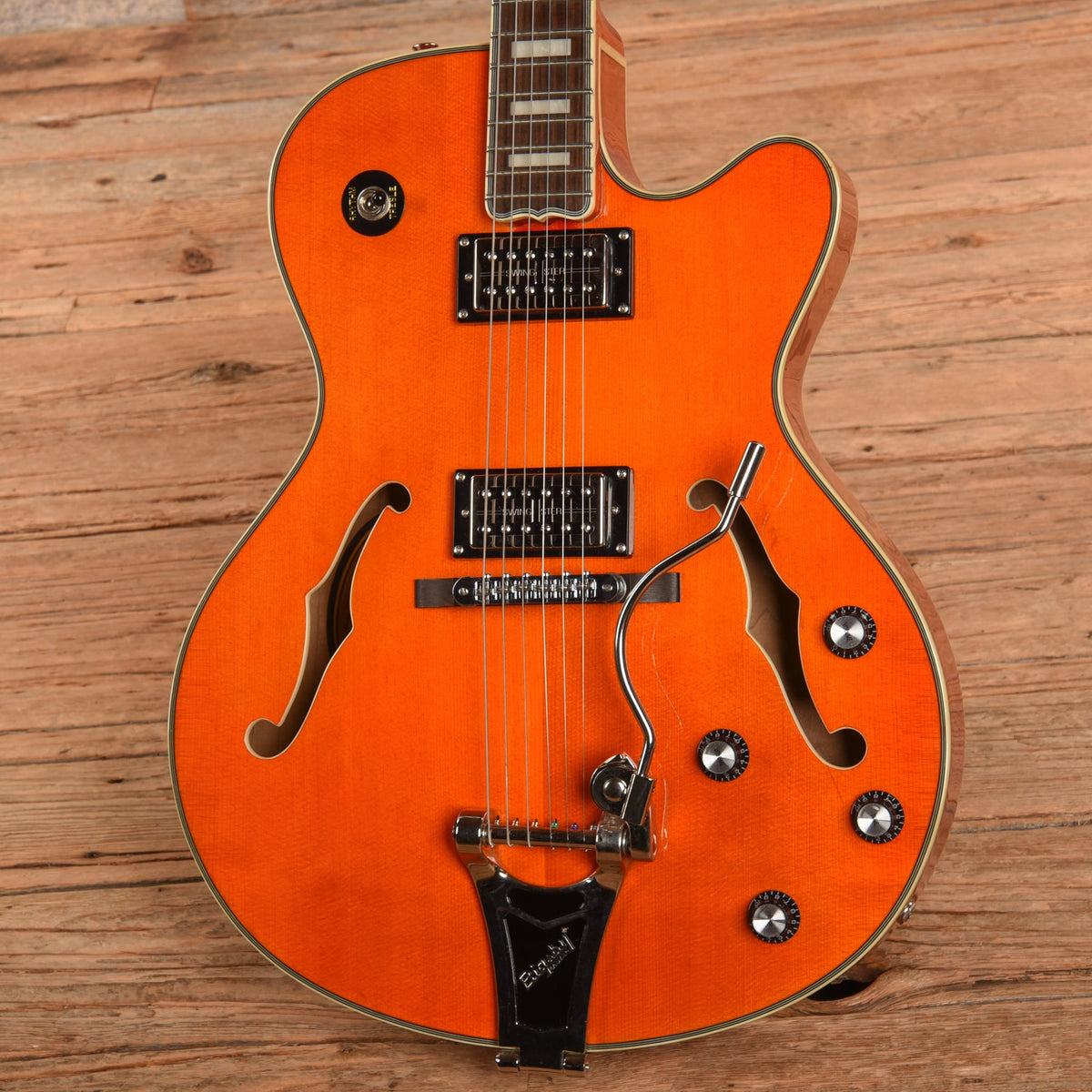 Epiphone Swingster Orange 2010 - View 2 | MusicMarket