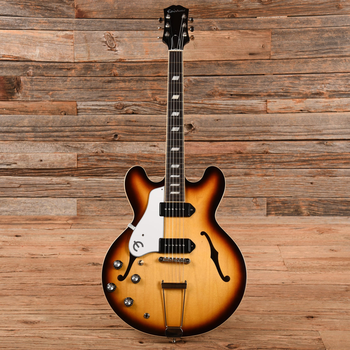 Epiphone USA Casino Vintage Burst 2022 LEFTY - View 4 | MusicMarket