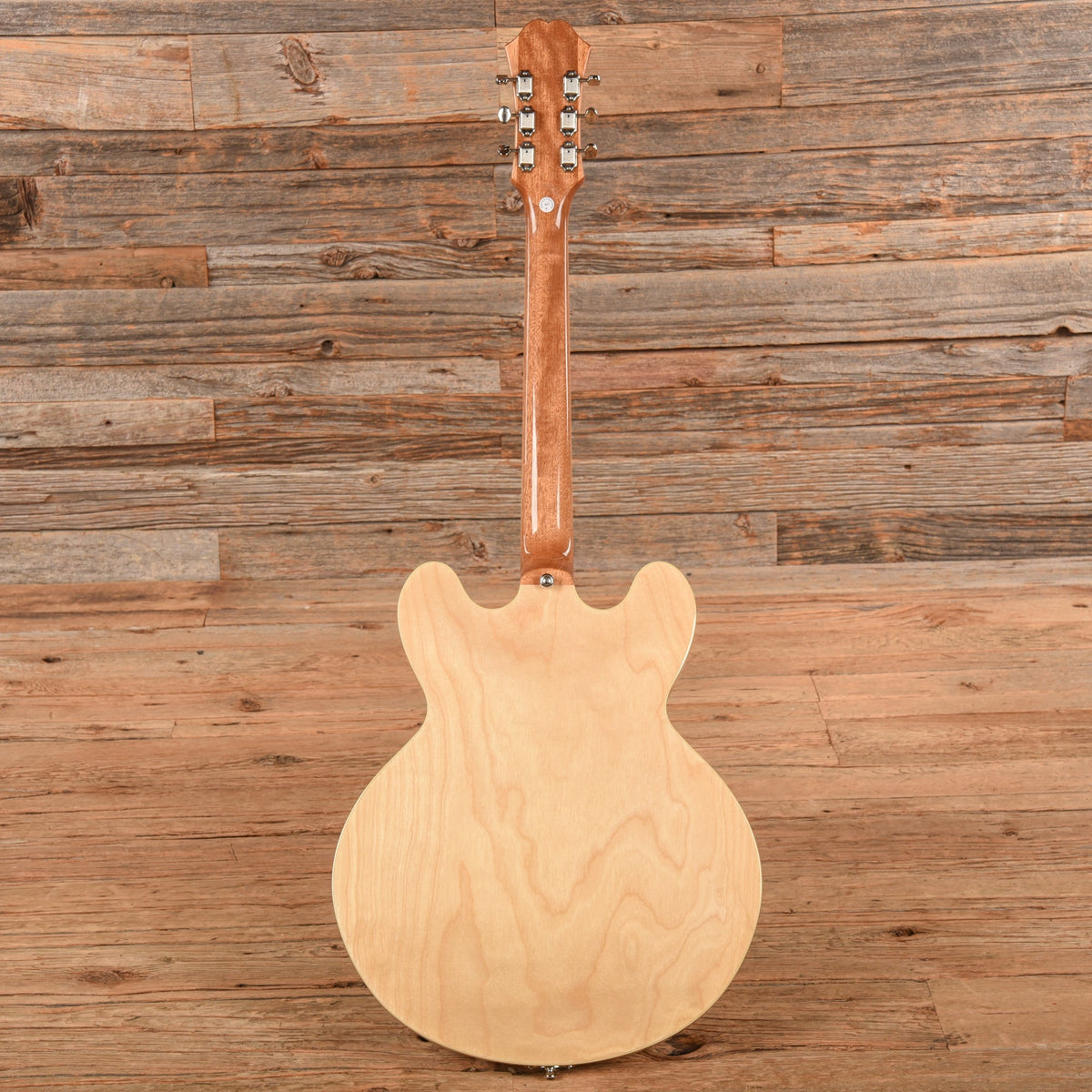 Epiphone Casino Natural 2022 - View 5 | MusicMarket
