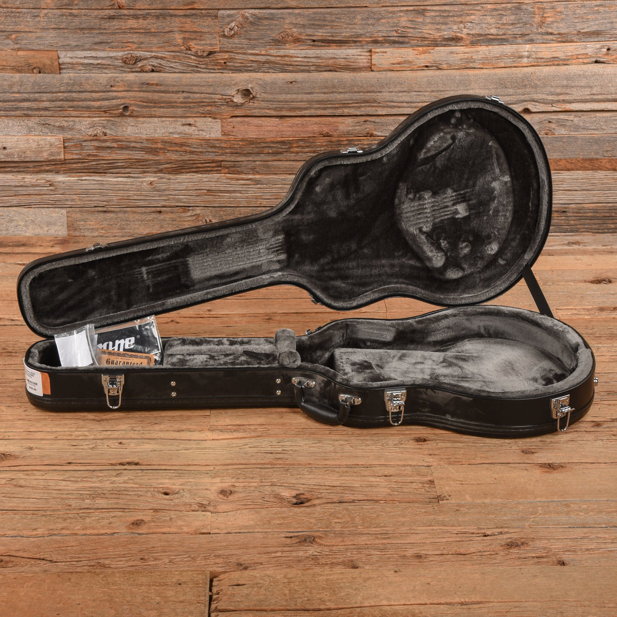 Epiphone E360TD Riviera Sparkling Burgundy 2020 - View 9 | MusicMarket