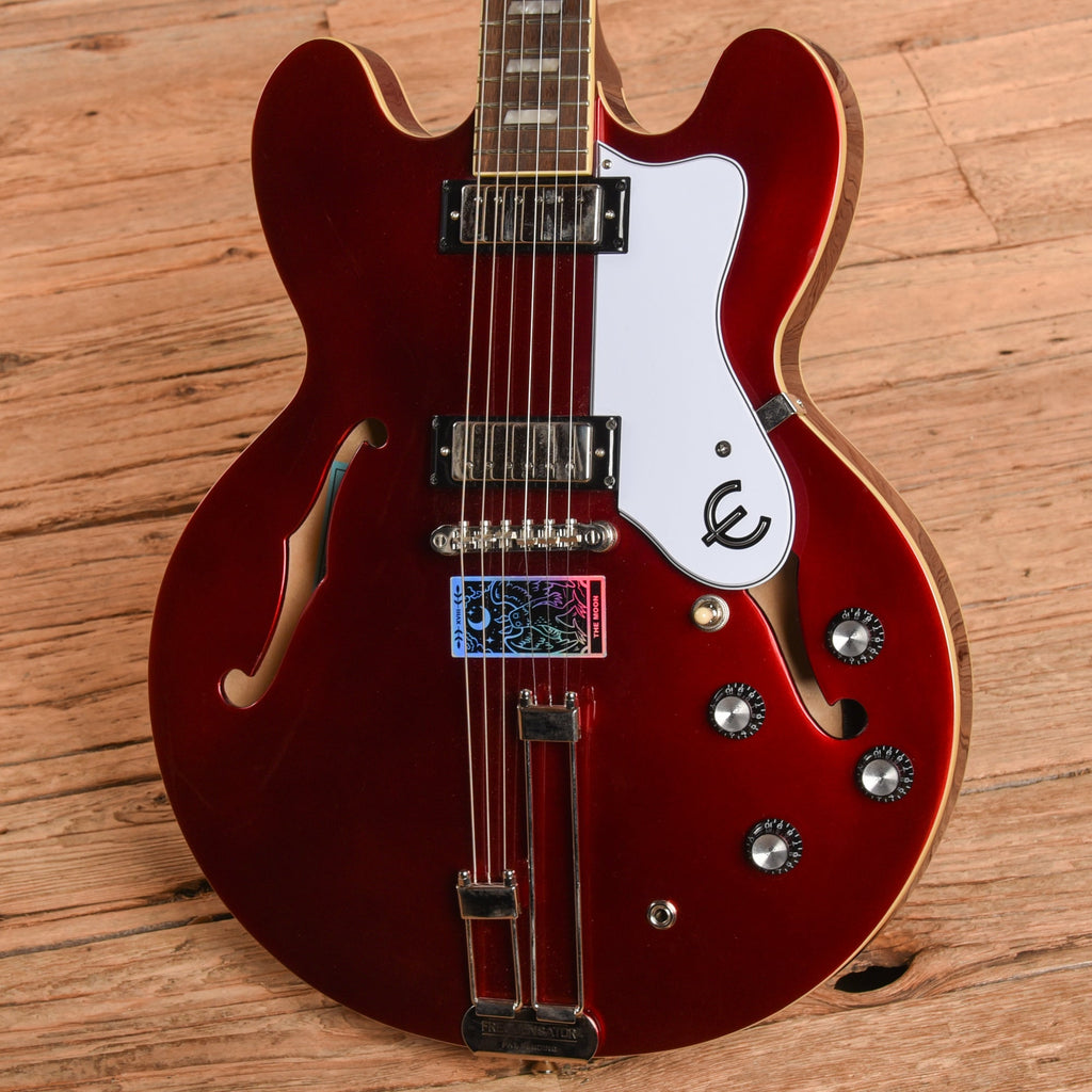 Epiphone E360TD Riviera Sparkling Burgundy 2020 - View 2 | MusicMarket