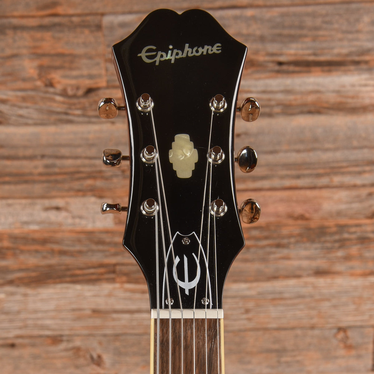 Epiphone Riviera Frequensator Sunburst 2024 - View 6 | MusicMarket