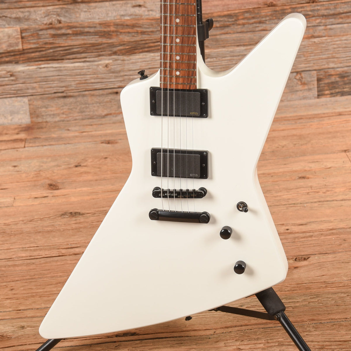 Epiphone '84 Explorer-EX Alpine White 2019 - View 2 | MusicMarket