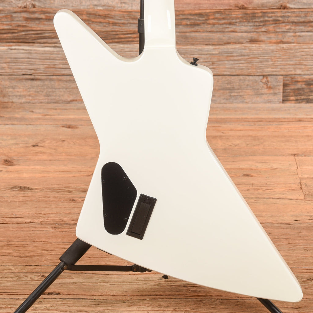 Epiphone '84 Explorer-EX Alpine White 2019 - View 3 | MusicMarket