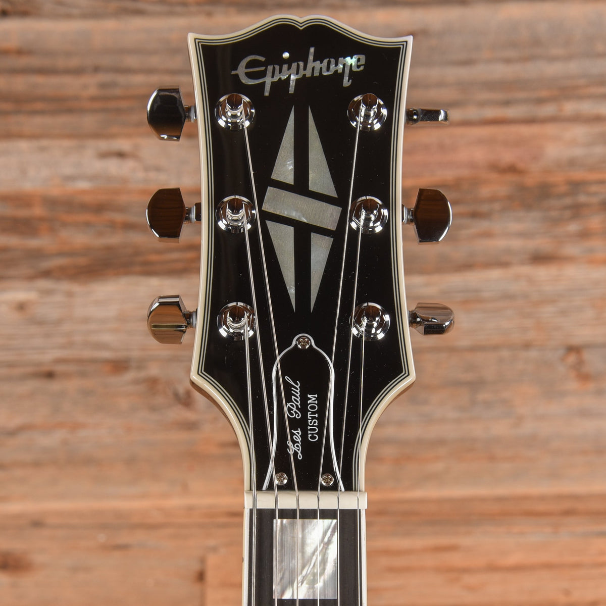 Epiphone Adam Jones Signature '79 Les Paul Custom Antique Silverburst 2024 - View 6 | MusicMarket