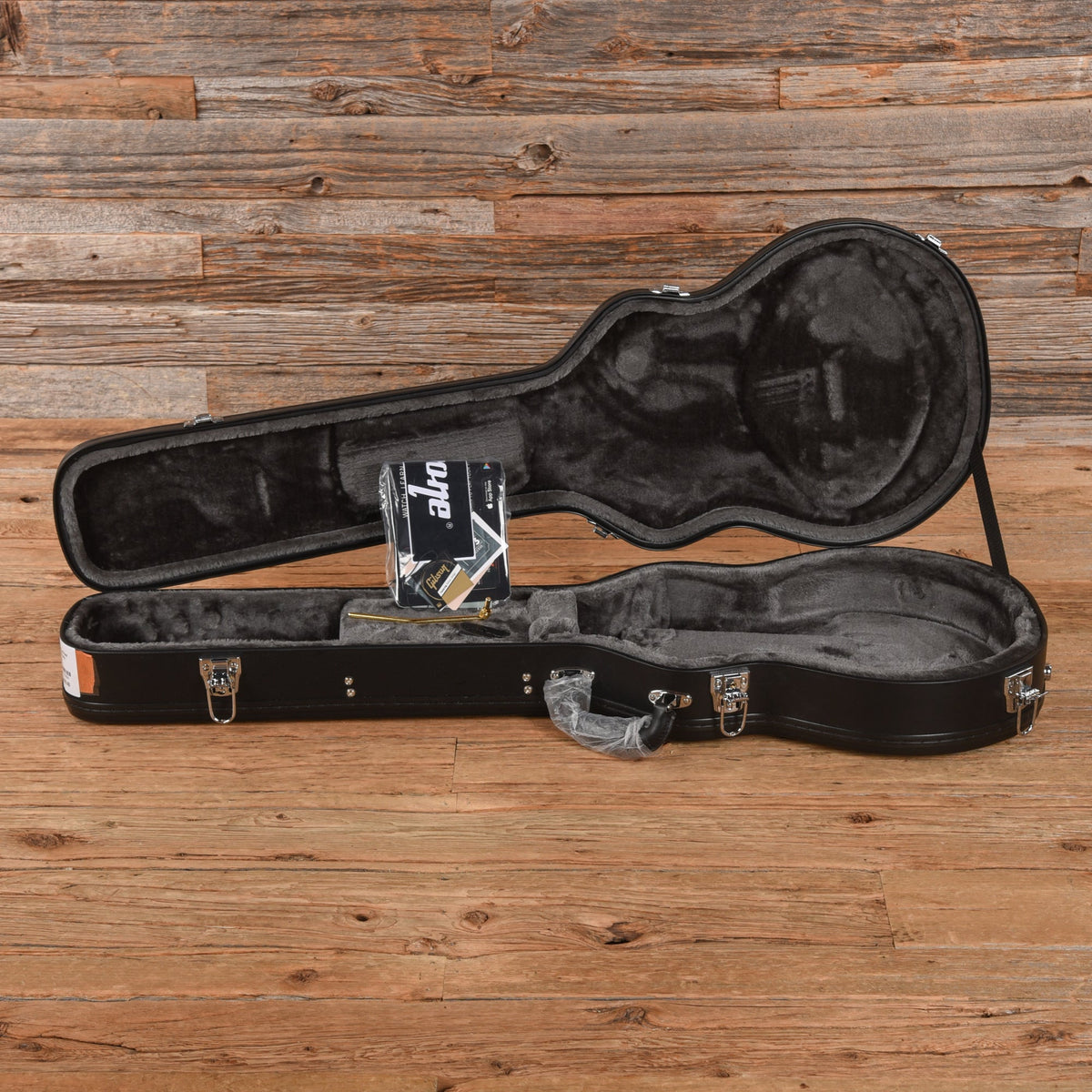 Epiphone Alex Lifeson Les Paul Custom Axcess Ruby 2022 - View 9 | MusicMarket