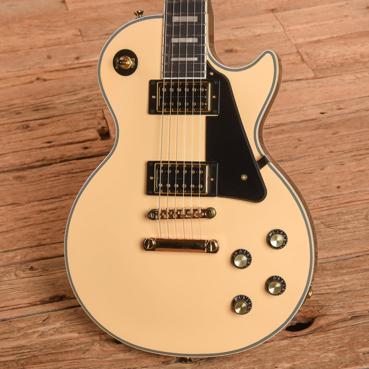 Epiphone Les Paul Custom Blackback Pro Antique Ivory 2021 - View 2 | MusicMarket