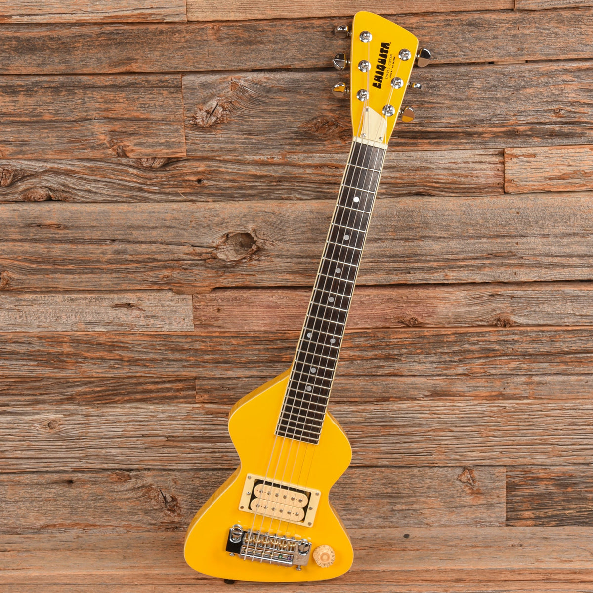 Erlewine Chiquita Travel Guitar Yellow - View 4 | MusicMarket