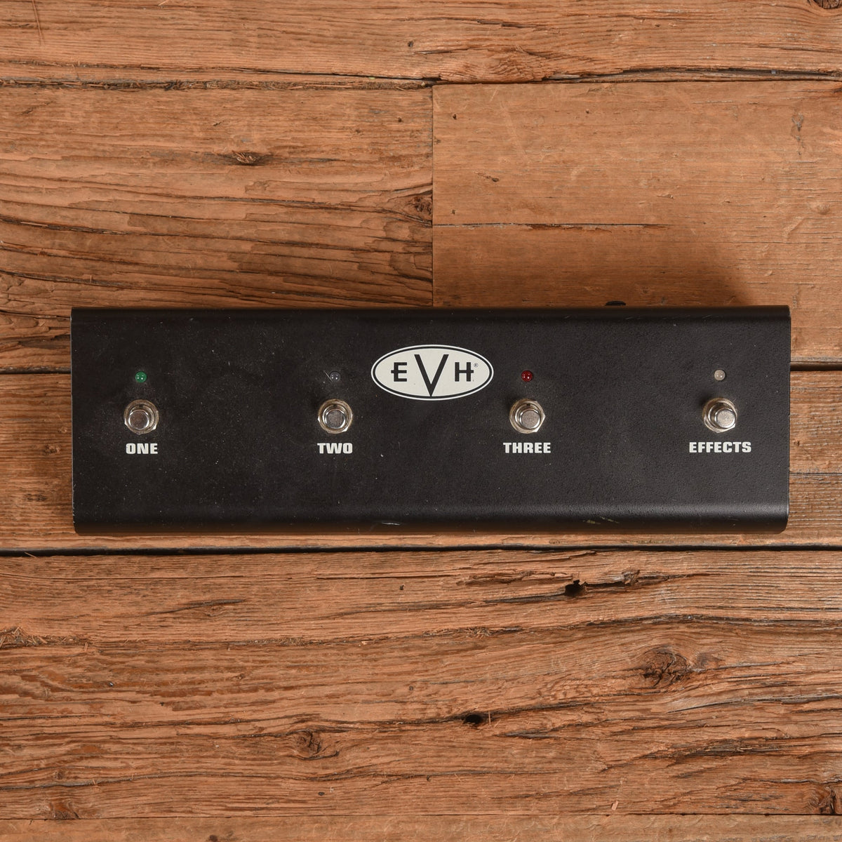 EVH 5150 III 6L6 3-Channel 50-Watt Guitar Amp Head - View 3 | MusicMarket