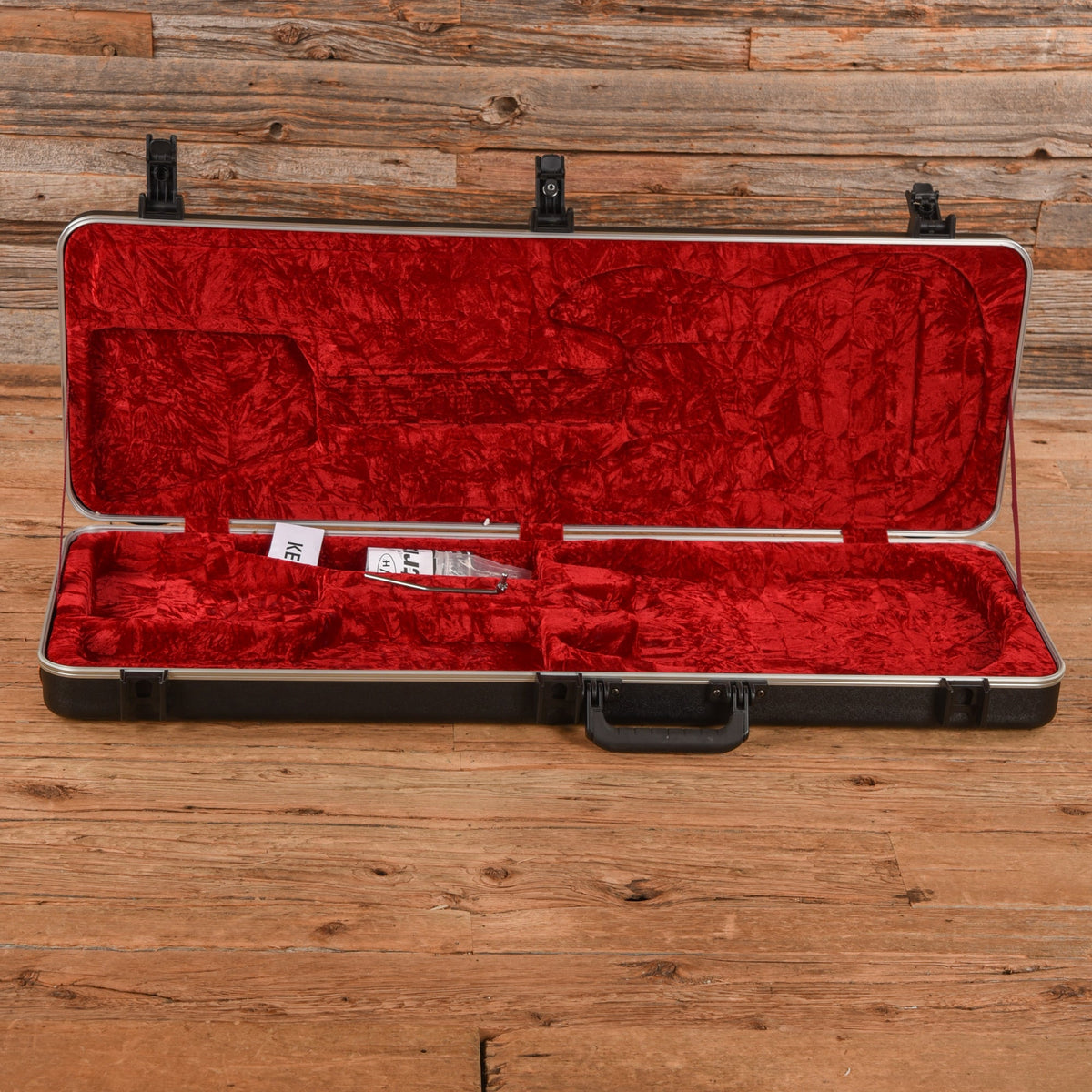 EVH Striped Series Red / White / Black 2020 - View 9 | MusicMarket