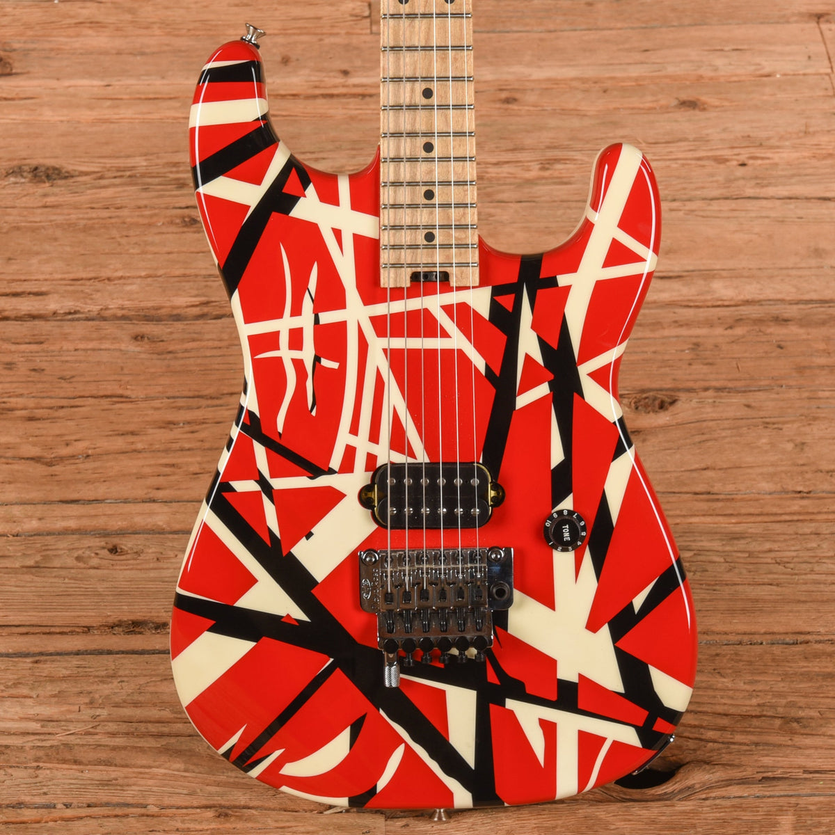 EVH Striped Series Red / White / Black 2020 - MusicMarket