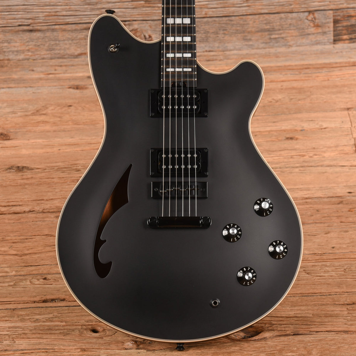 EVH SA-126 Special Stealth 2024 - MusicMarket
