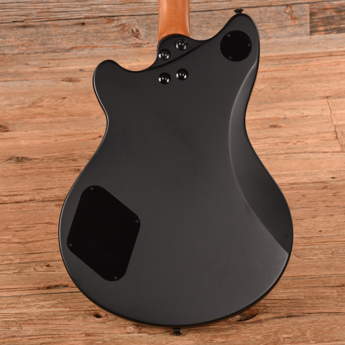 EVH SA-126 Special Stealth 2024 - View 3 | MusicMarket
