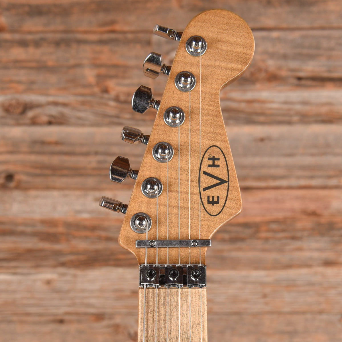 EVH Striped Series Frankie Relic Red / White / Black Stripes 2021 - View 6 | MusicMarket