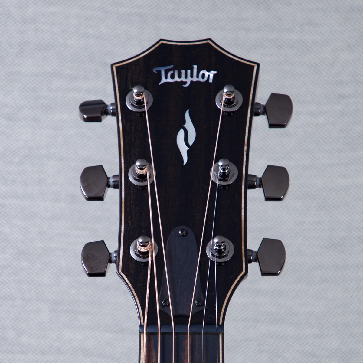 Taylor Limited Edition 814ce Cocobolo/Spruce Acoustic Electric Guitar - #1201196089 - View 3 | MusicMarket