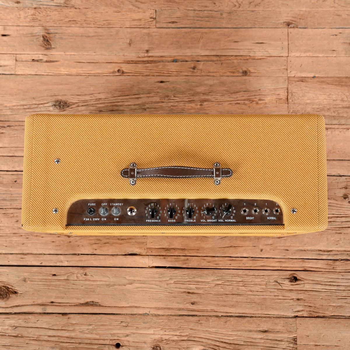 Fender '57 Custom Twin Amp 40-Watt 2x12" Guitar Combo Amp - View 3 | MusicMarket