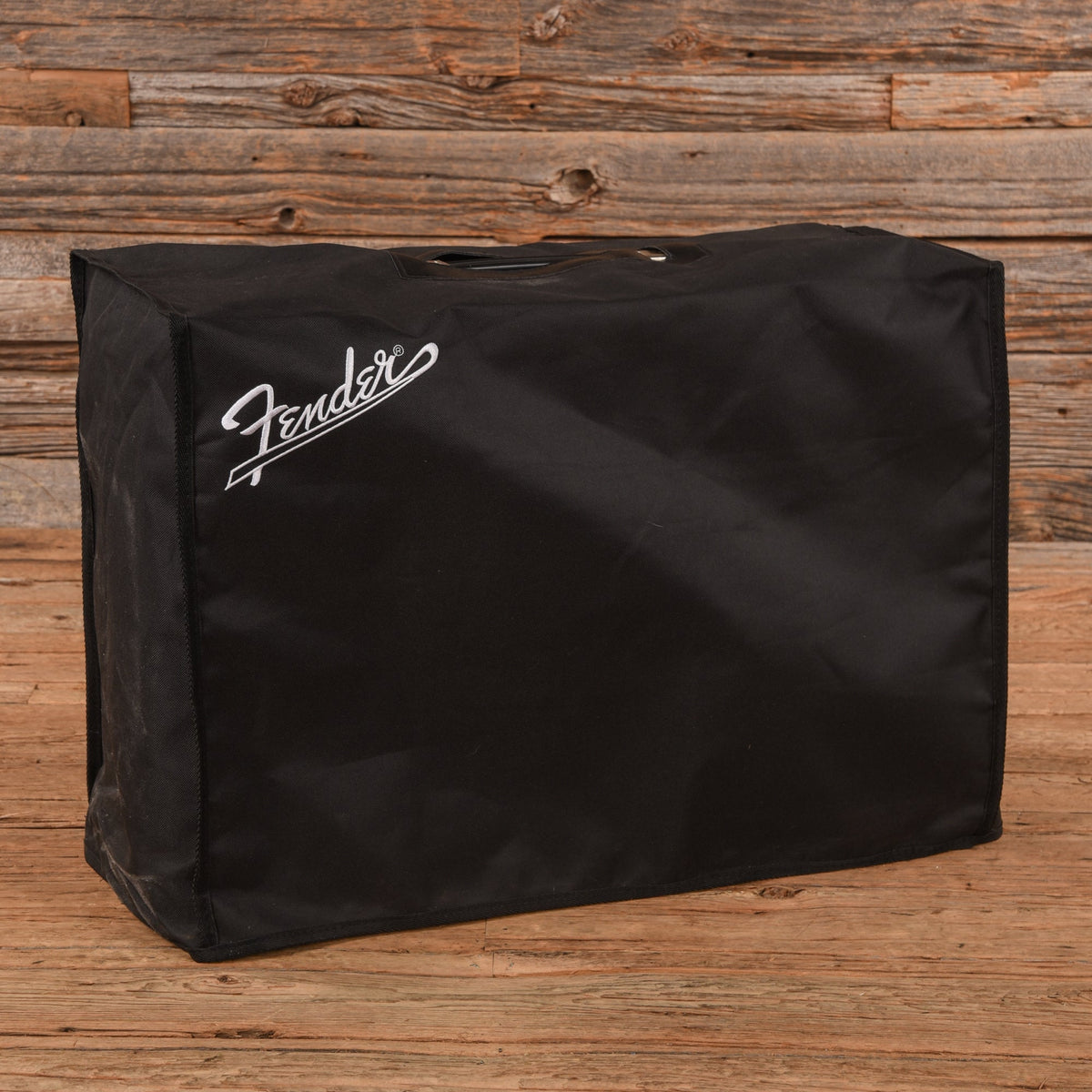 Fender '64 Custom Deluxe Reverb-Amp 2-Channel 20-Watt 1x12" Guitar Combo - View 3 | MusicMarket