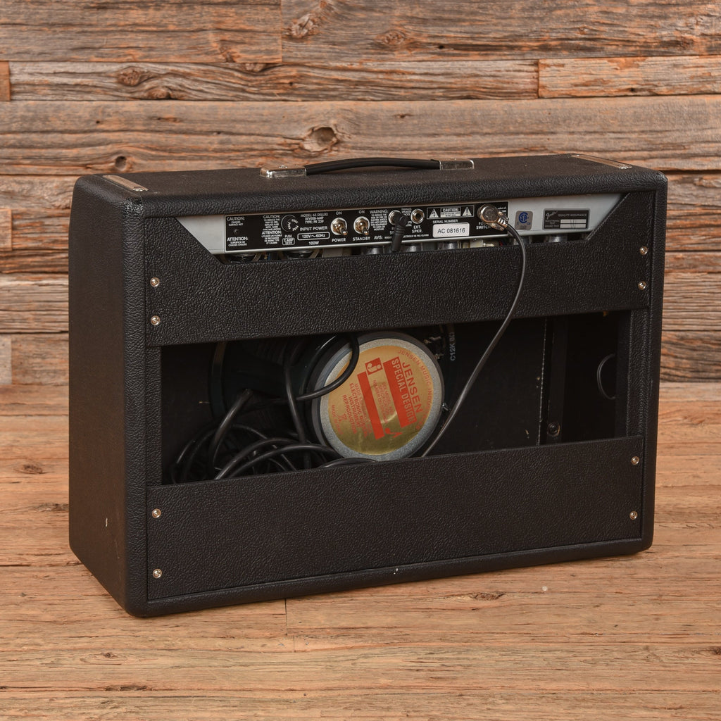 Fender '65 Deluxe Reverb Reissue 22-Watt 1x12" Guitar Combo - View 2 | MusicMarket