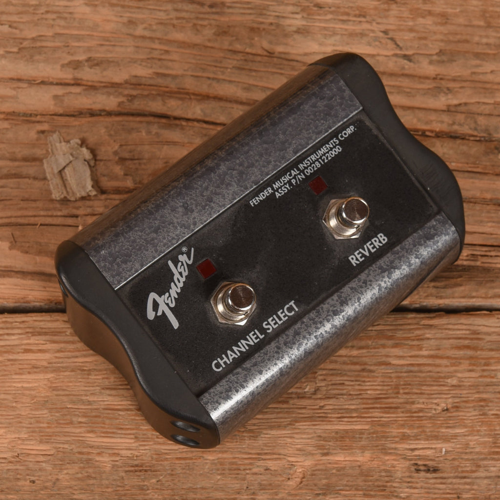 Fender Blues Deluxe Reissue 2-Channel 40-Watt 1x12" Guitar Combo 2019 - View 4 | MusicMarket