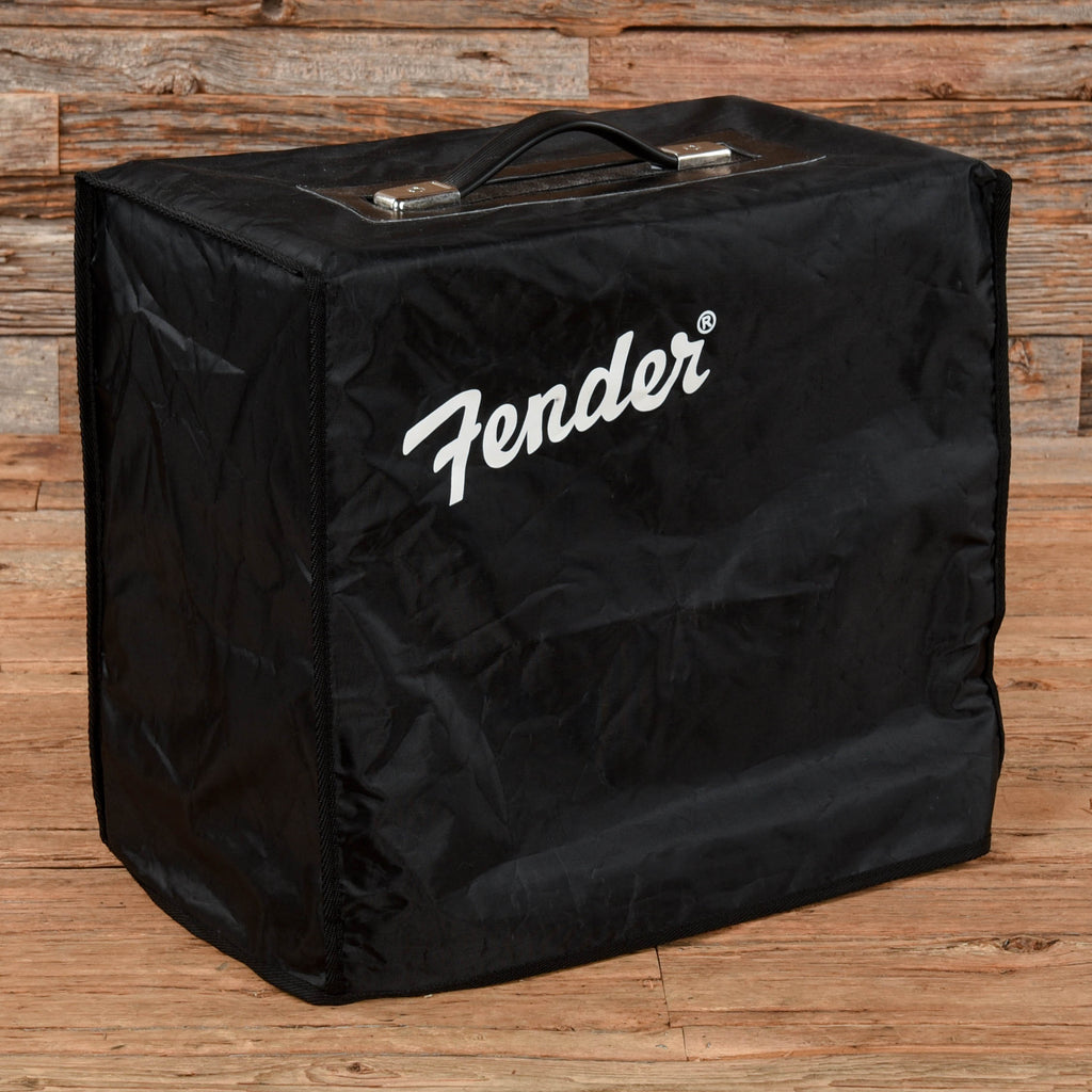 Fender Blues Junior IV 15-Watt 1x12" Guitar Combo Amp - View 4 | MusicMarket