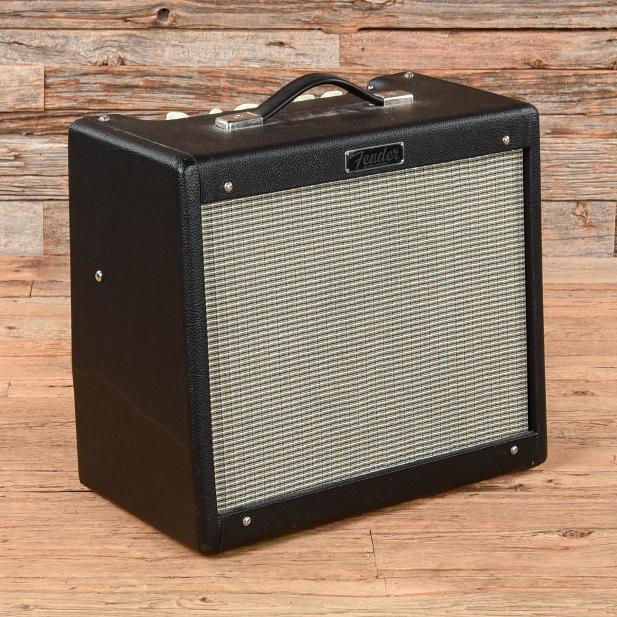 Fender Blues Junior IV 15-Watt 1x12" Guitar Combo Amp - MusicMarket