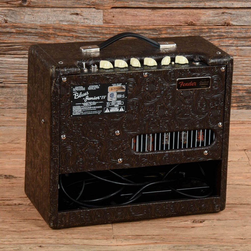 Fender Blues Junior IV FSR Western Tolex 15-Watt 1x12" Guitar Combo Amp - View 2 | MusicMarket