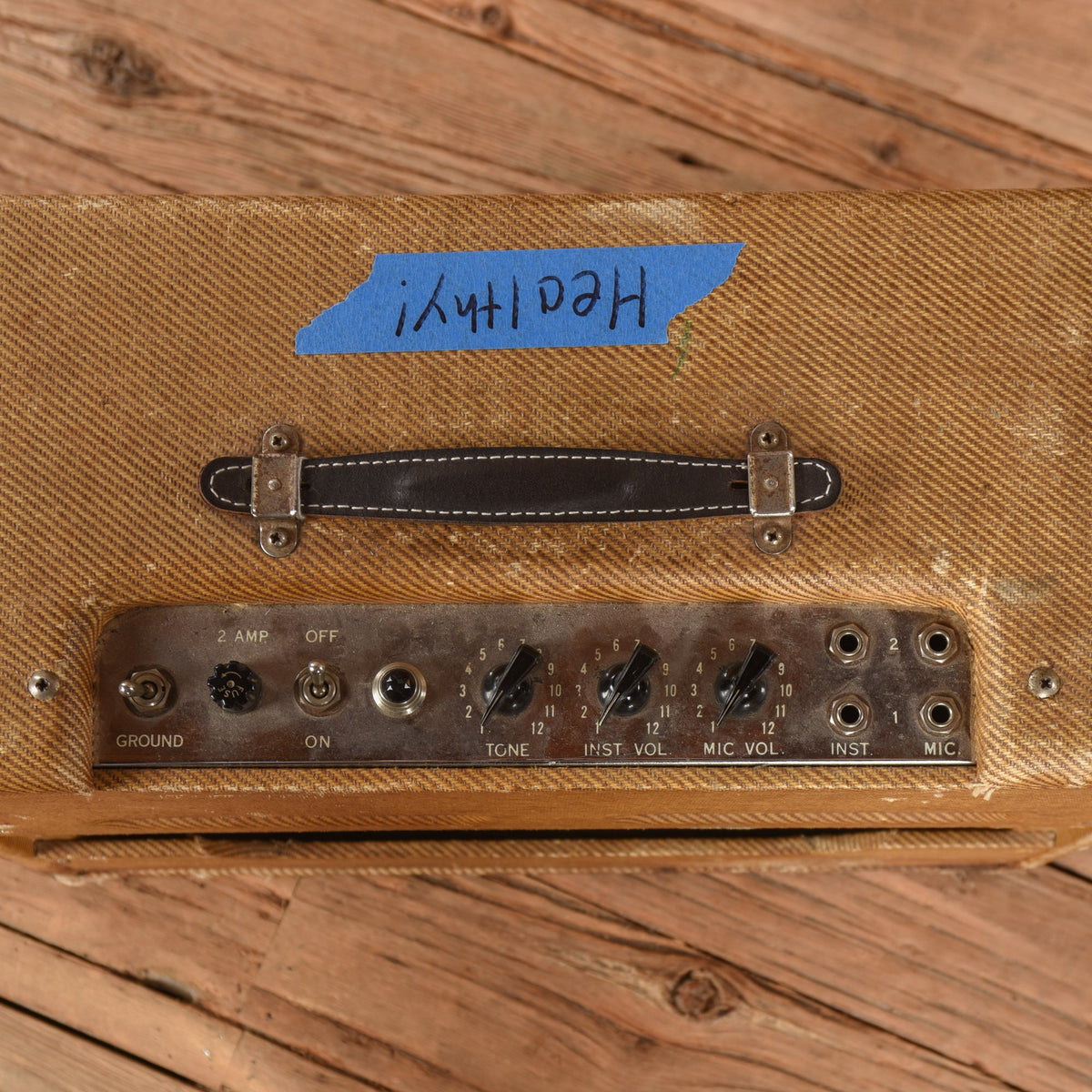 Fender Deluxe 1957 - View 3 | MusicMarket