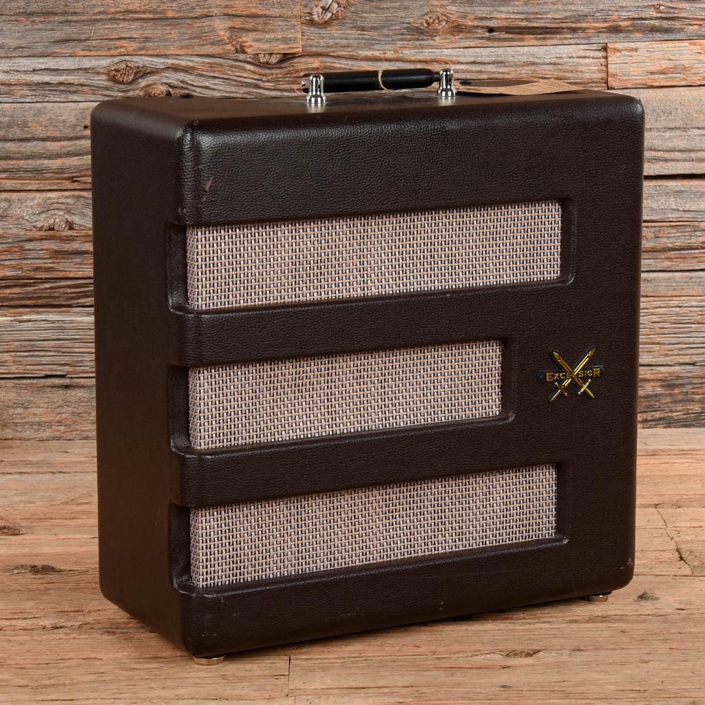 Fender Excelsior Pawn Shop Series 13-Watt 1x15 Guitar Combo Amp - MusicMarket