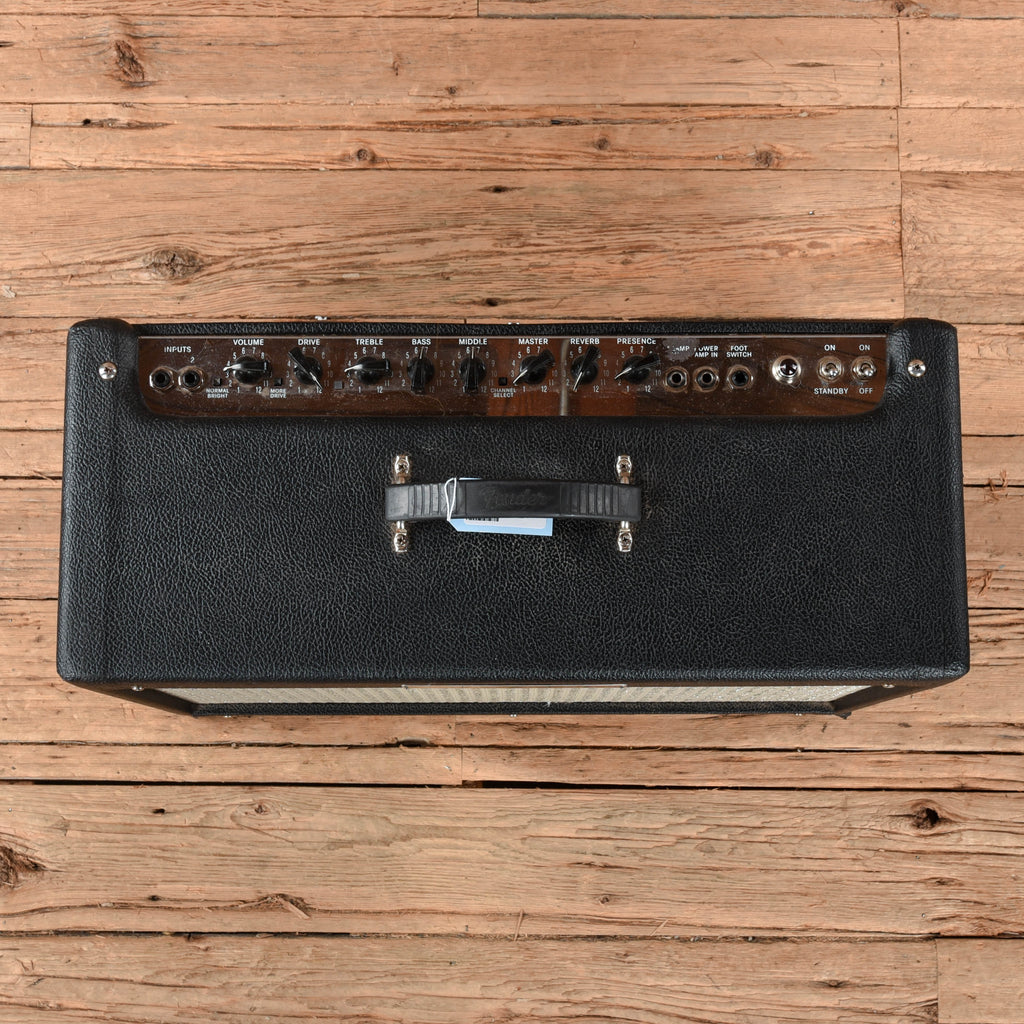 Fender Hot Rod Deluxe 3-Channel 40-Watt 1x12" Guitar Combo Amp - View 3 | MusicMarket