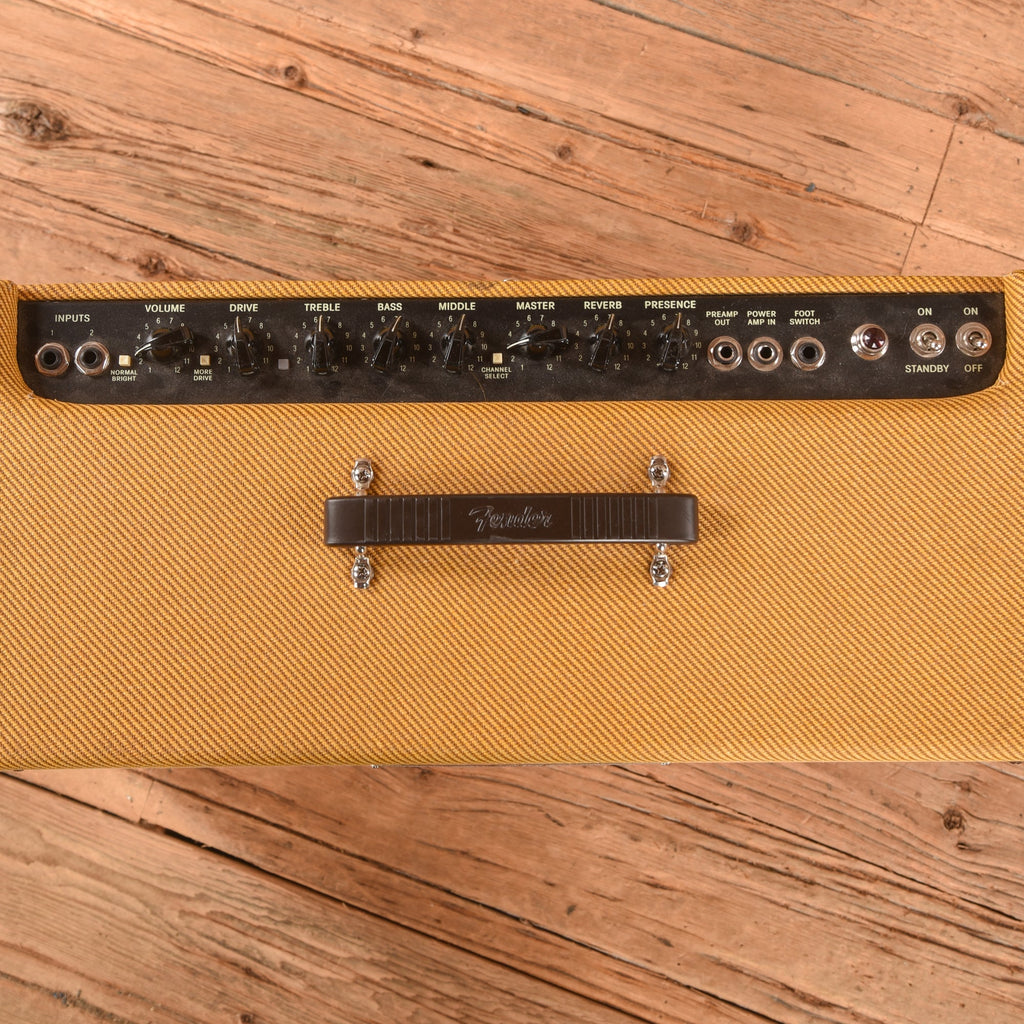 Fender Hot Rod Deluxe IV 3-Channel 40-Watt 1x12" Guitar Combo - View 3 | MusicMarket
