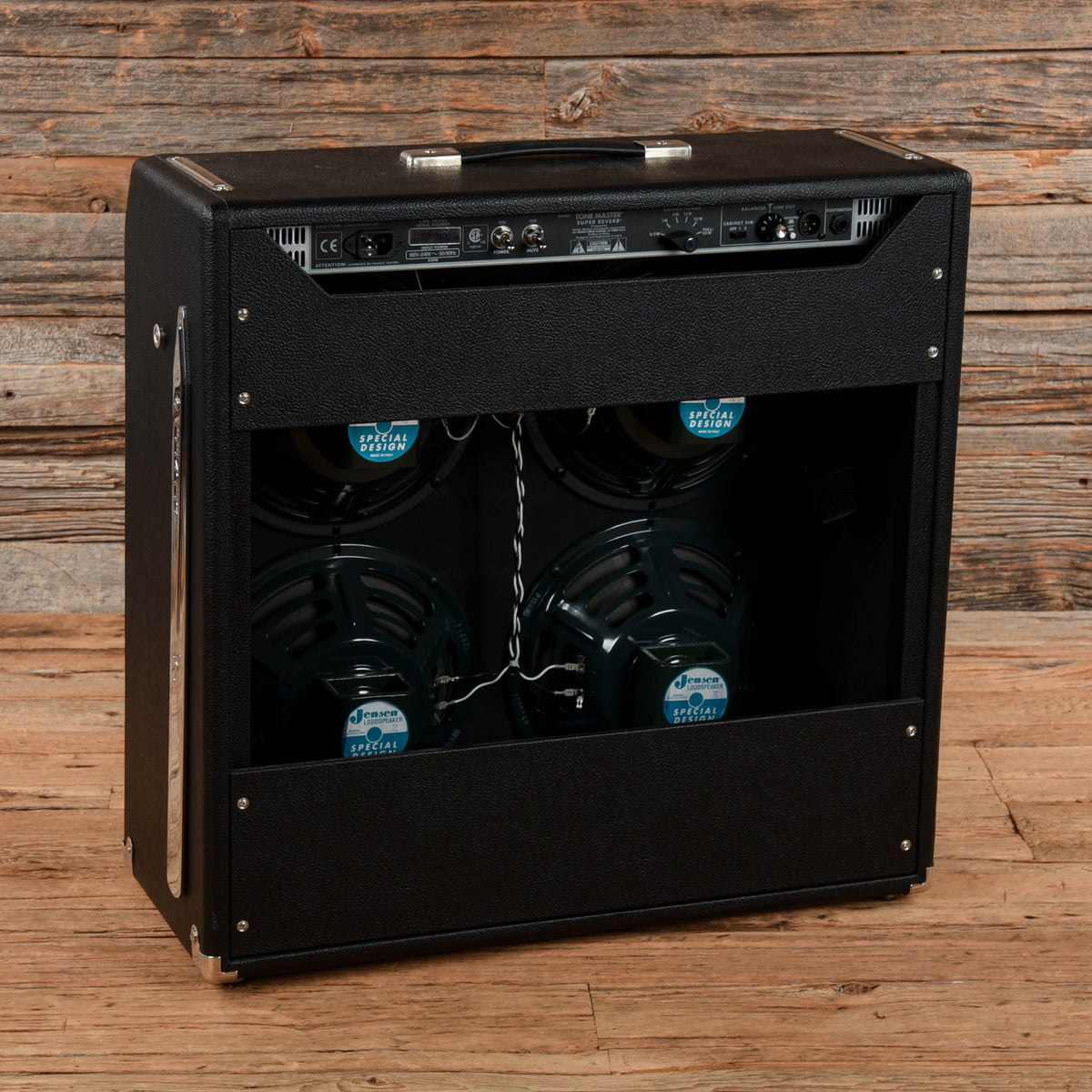 Fender Tone Master Super Reverb 2-Channel 45-Watt 4x10” Digital Combo - View 2 | MusicMarket
