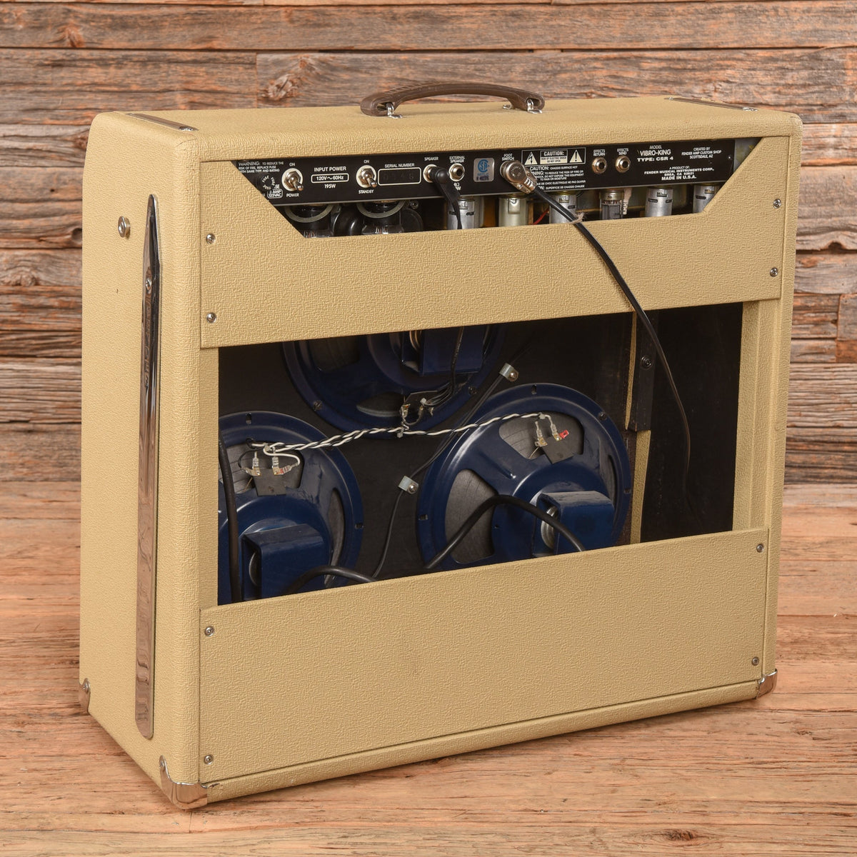 Fender Vibro-King 60-Watt 3x10" Guitar Combo - View 2 | MusicMarket