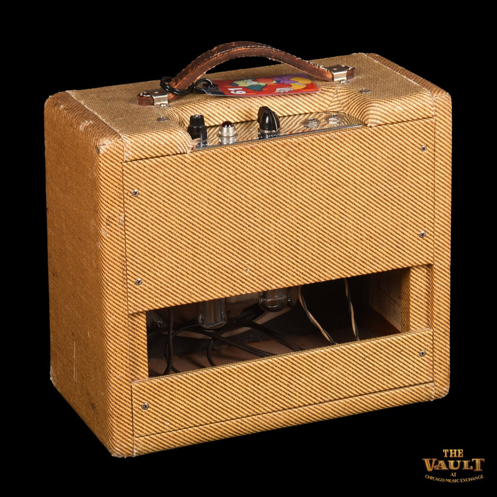 Fender Champ 5F1 1963 - View 2 | MusicMarket