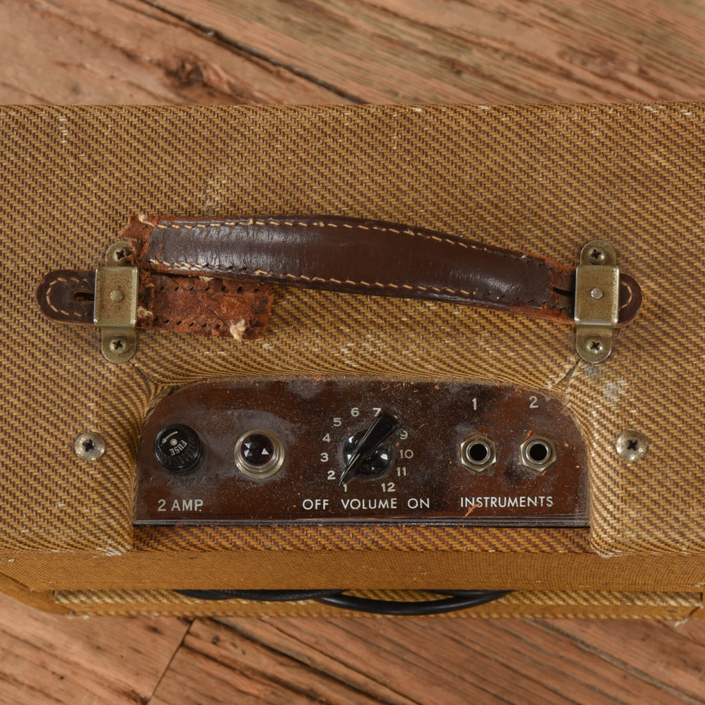 Fender Champ Amp Tweed 1963 - View 3 | MusicMarket