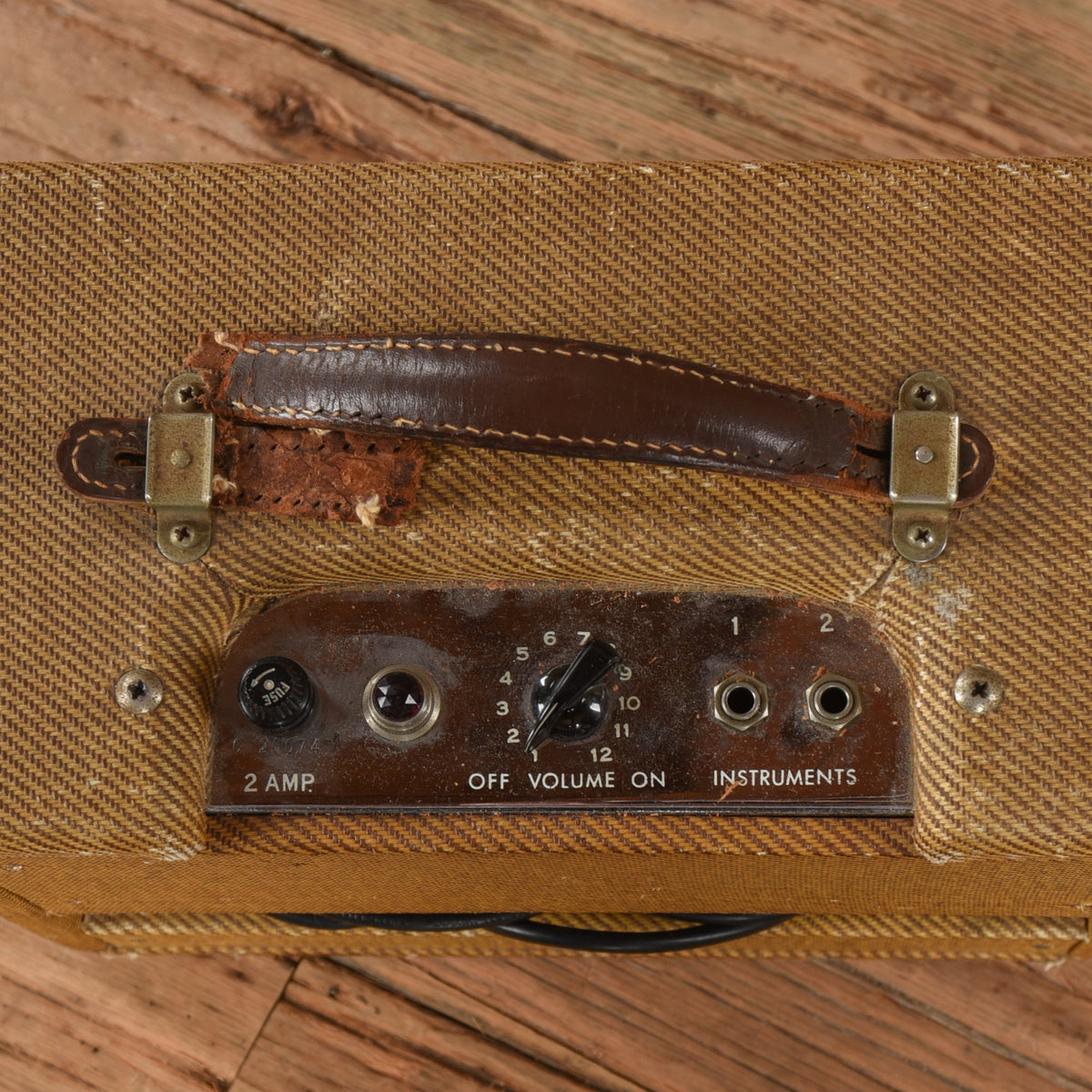 Fender Champ Amp Tweed 1963 - View 3 | MusicMarket