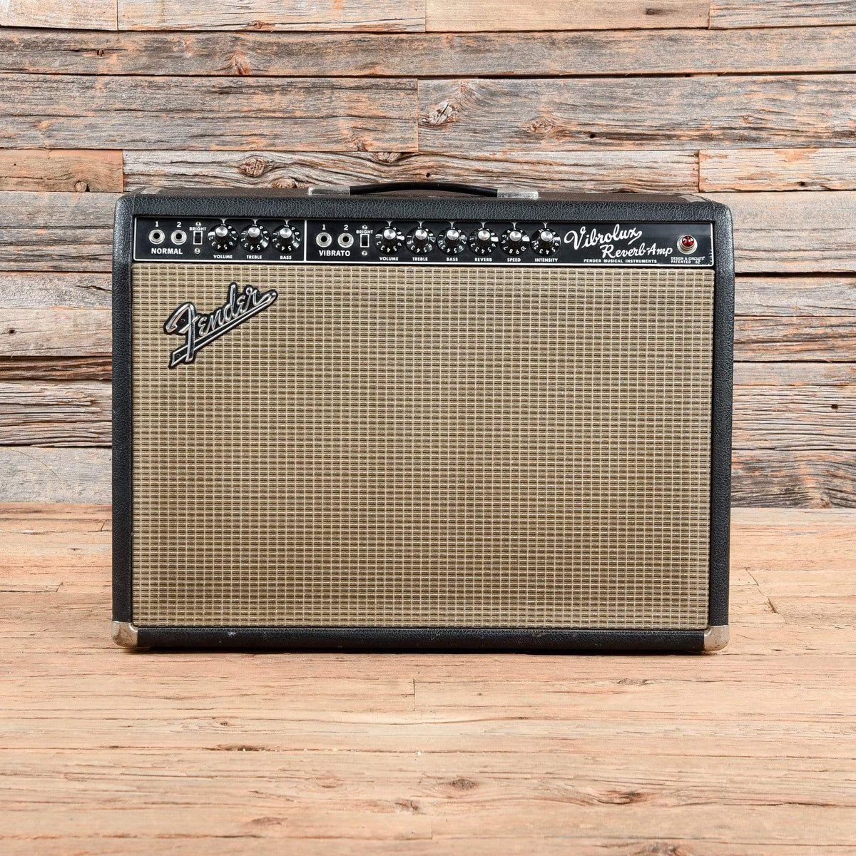 Fender Vibrolux Reverb-Amp w/Footswitch 1967 - MusicMarket