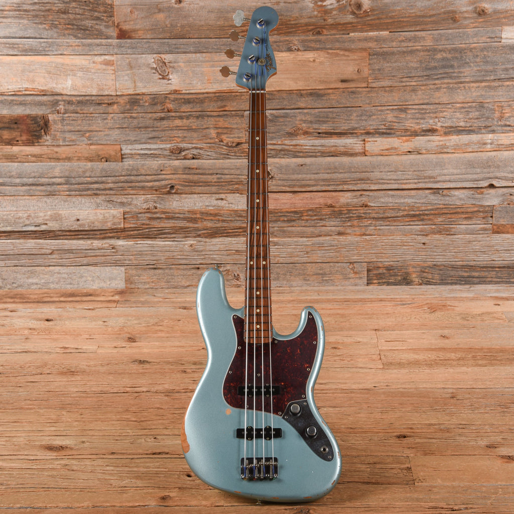 Fender 60th Anniversary Road Worn 60s Jazz Bass Firemist Silver 2019 - View 4 | MusicMarket